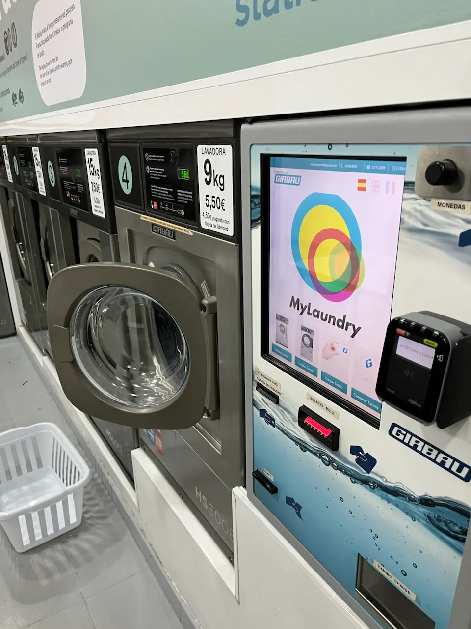 2 Calle de Santa Ángela de la Cruz, Seville