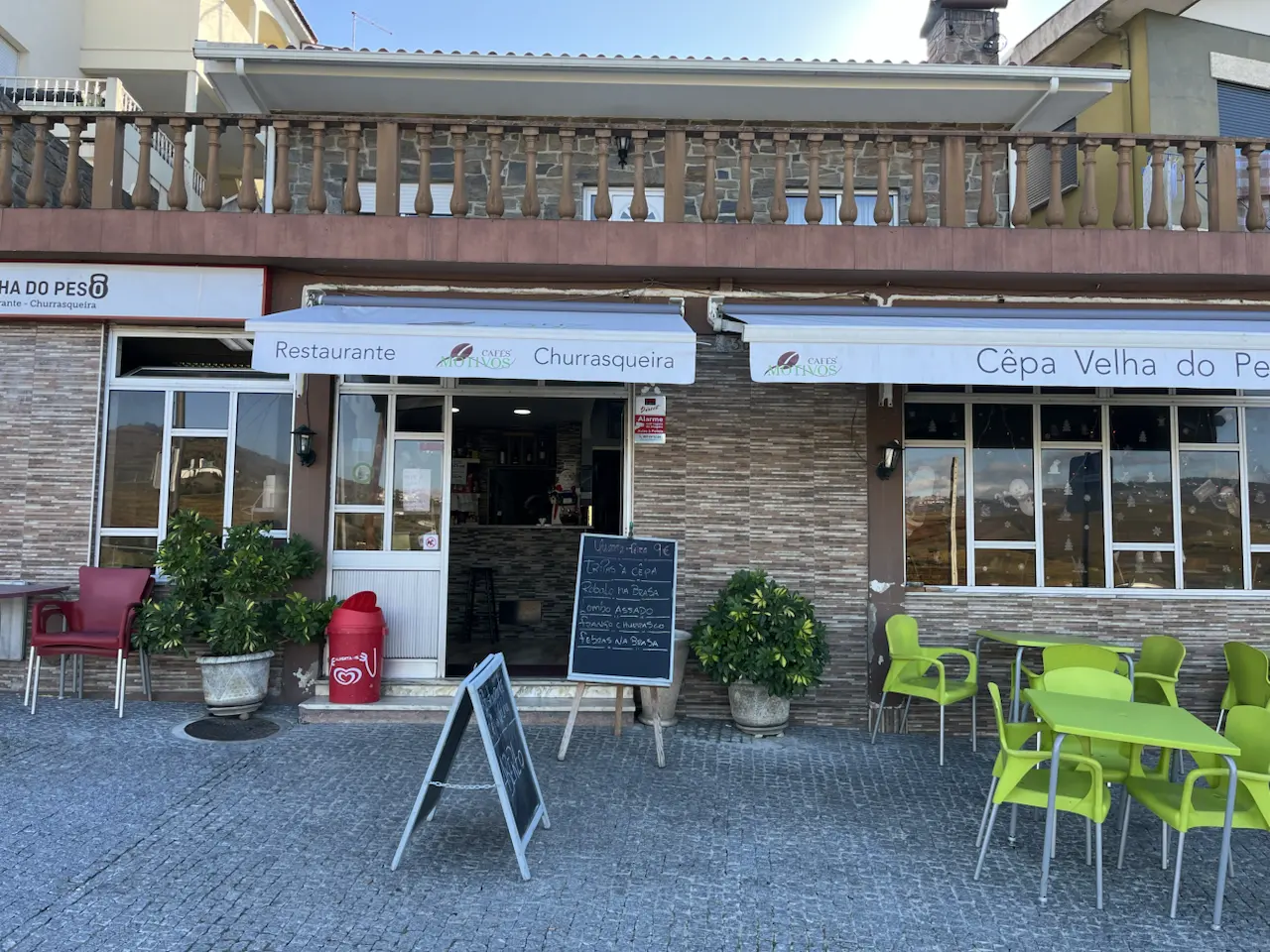 3829–3875 Avenida Dr Manuel de Arriaga, Vila Real