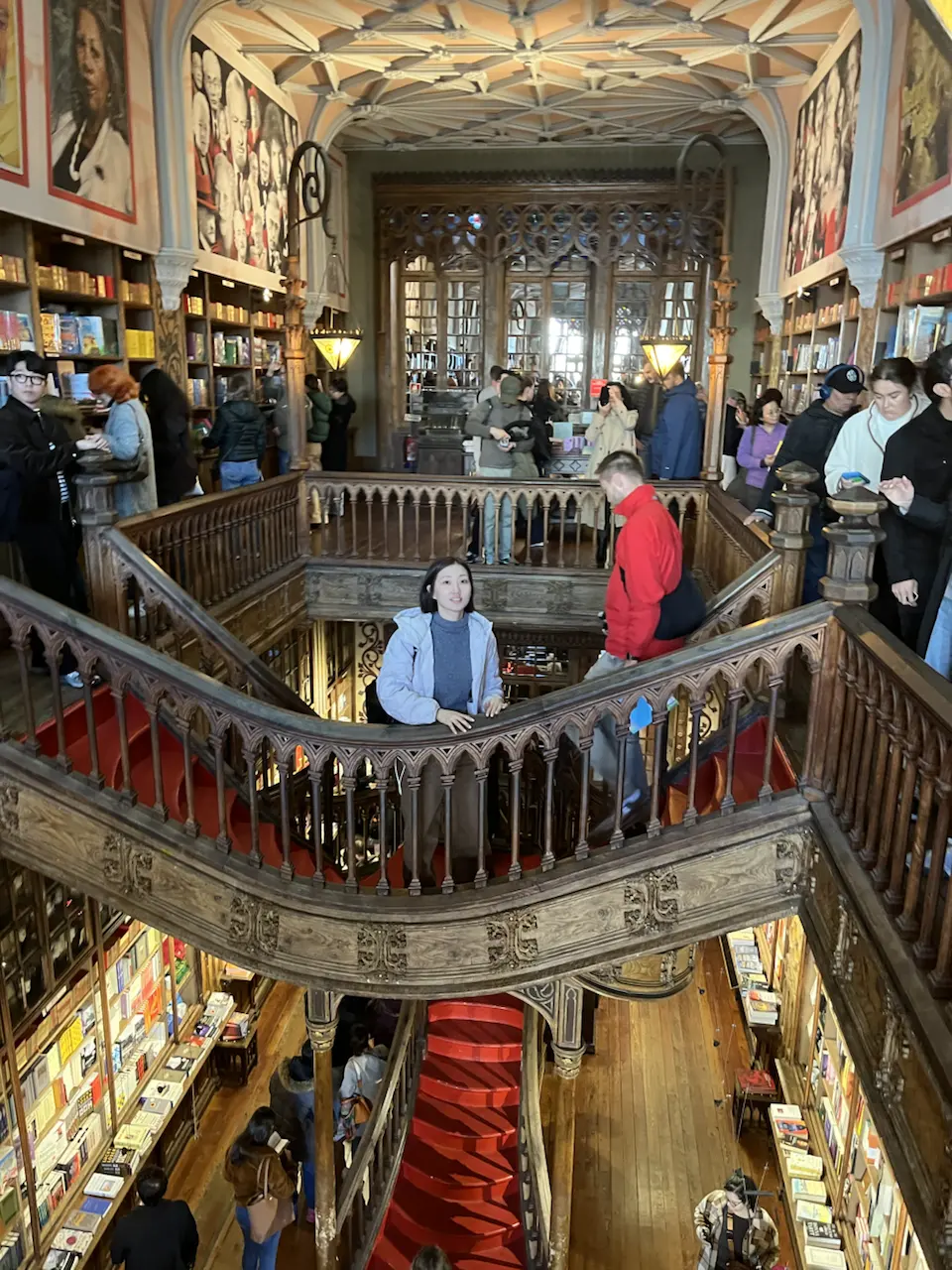 144 Rua das Carmelitas