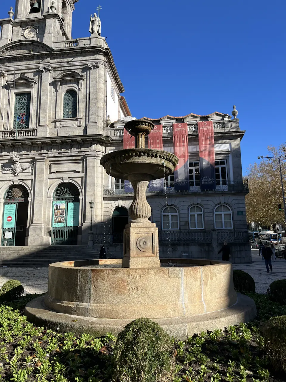 Praça da Trindade, União das freguesias de Cedofeita, Santo Ildefonso, Sé, Miragaia, São Nicolau e Vitória, Porto