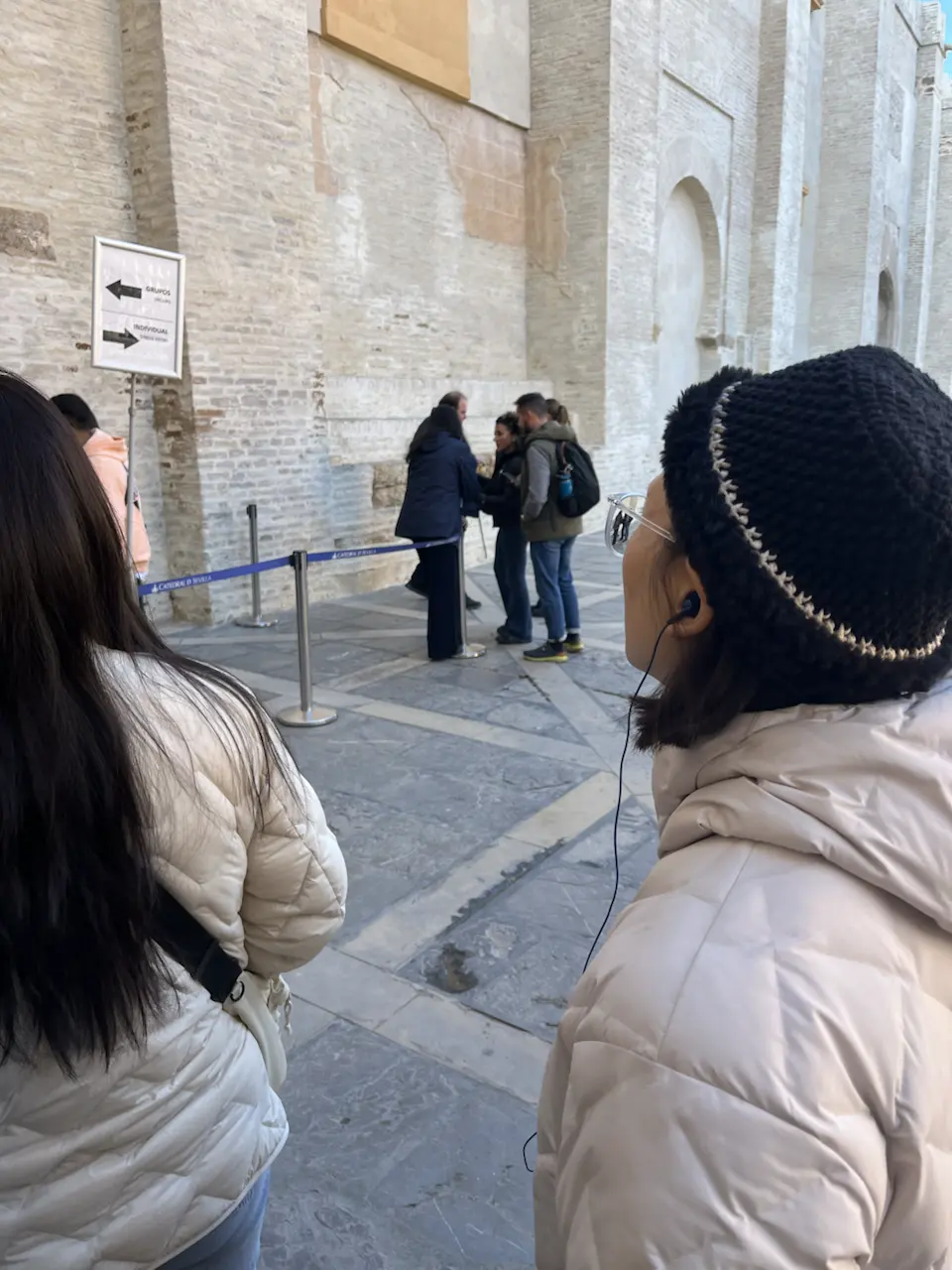 6 Plaza de la Virgen de los Reyes