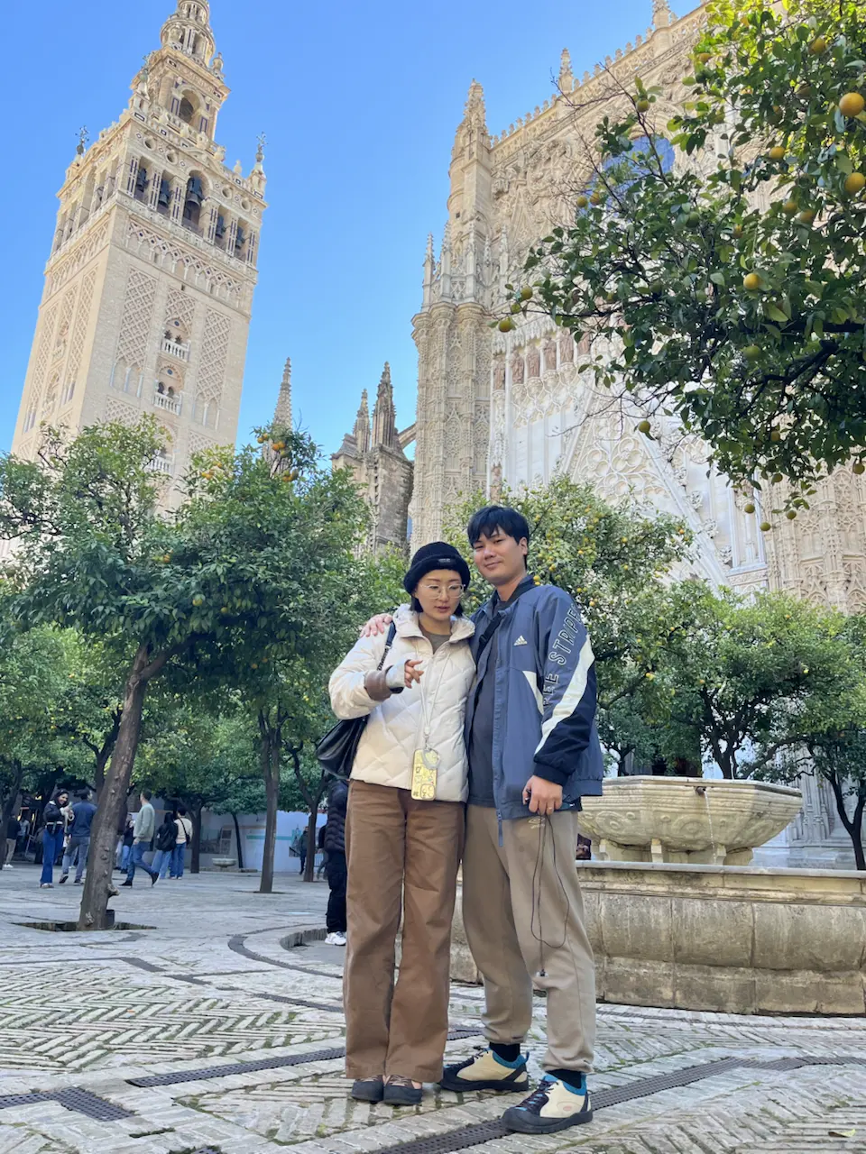 6 Plaza de la Virgen de los Reyes