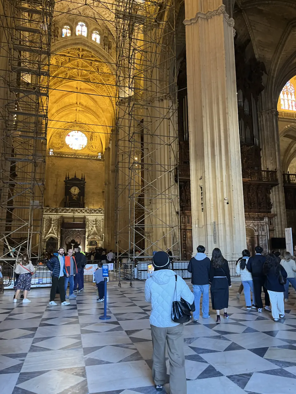 6 Plaza de la Virgen de los Reyes