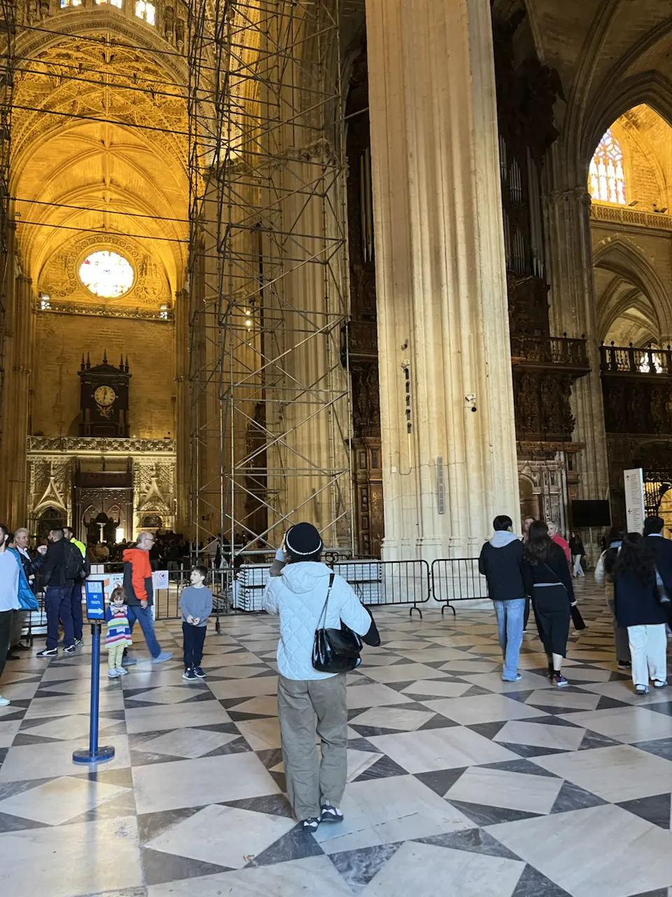 6 Plaza de la Virgen de los Reyes