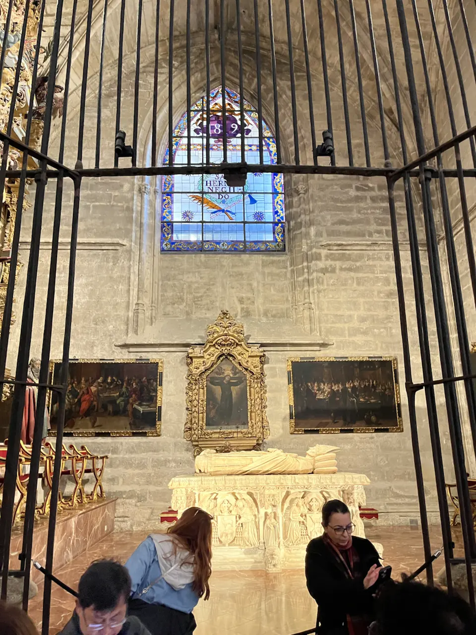 6 Plaza de la Virgen de los Reyes