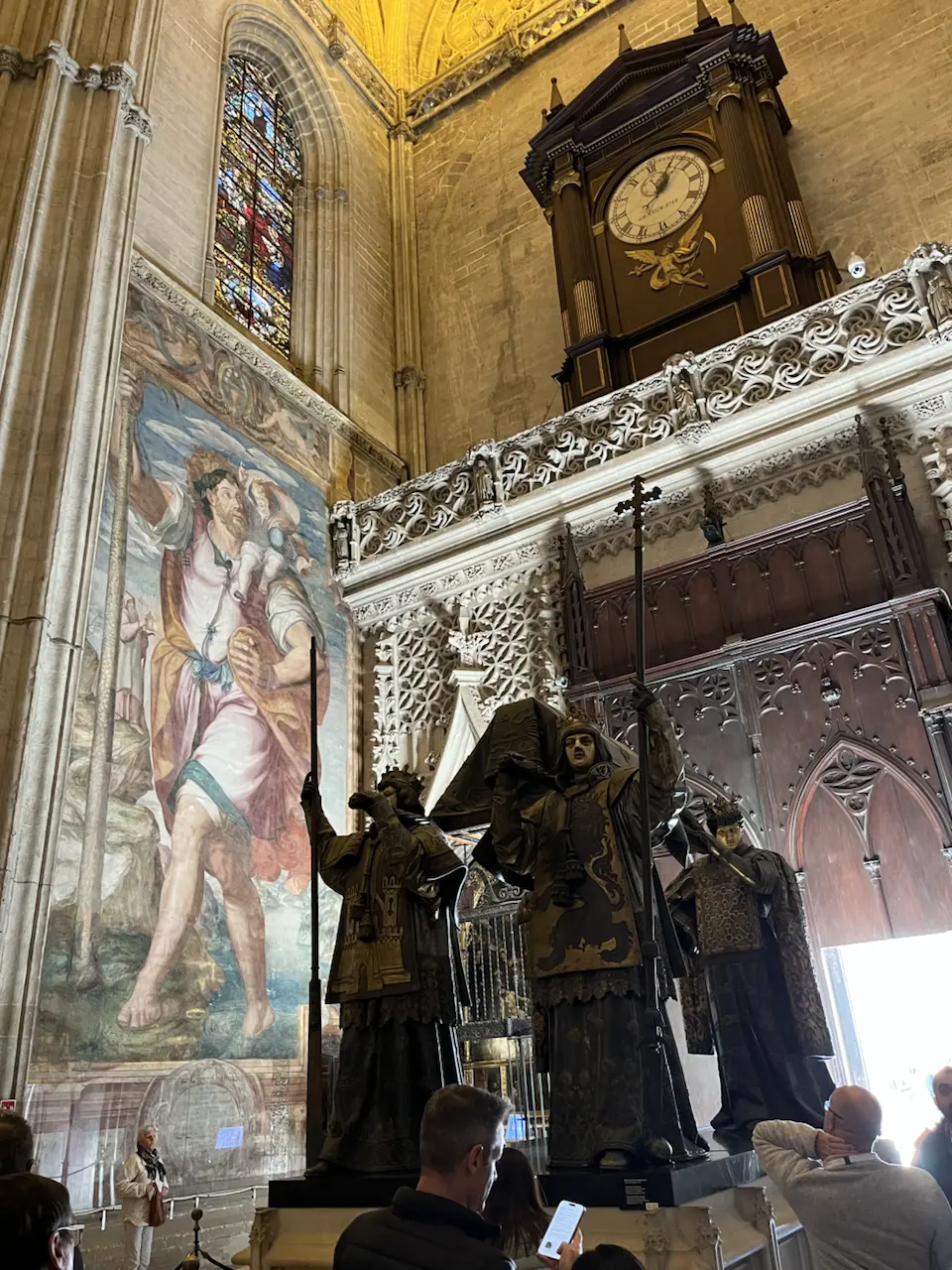 6 Plaza de la Virgen de los Reyes