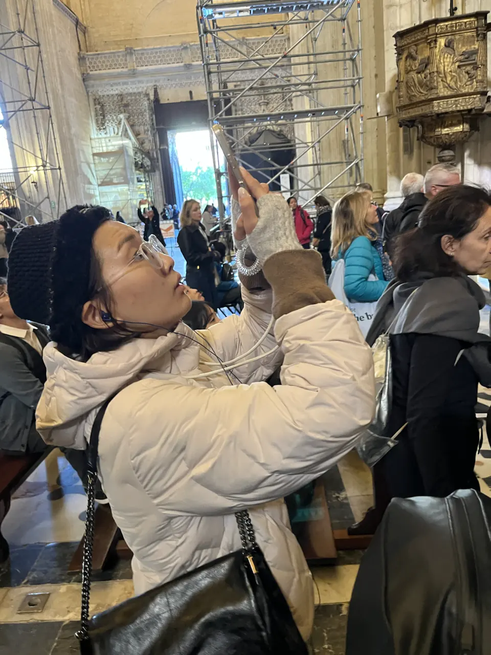 6 Plaza de la Virgen de los Reyes