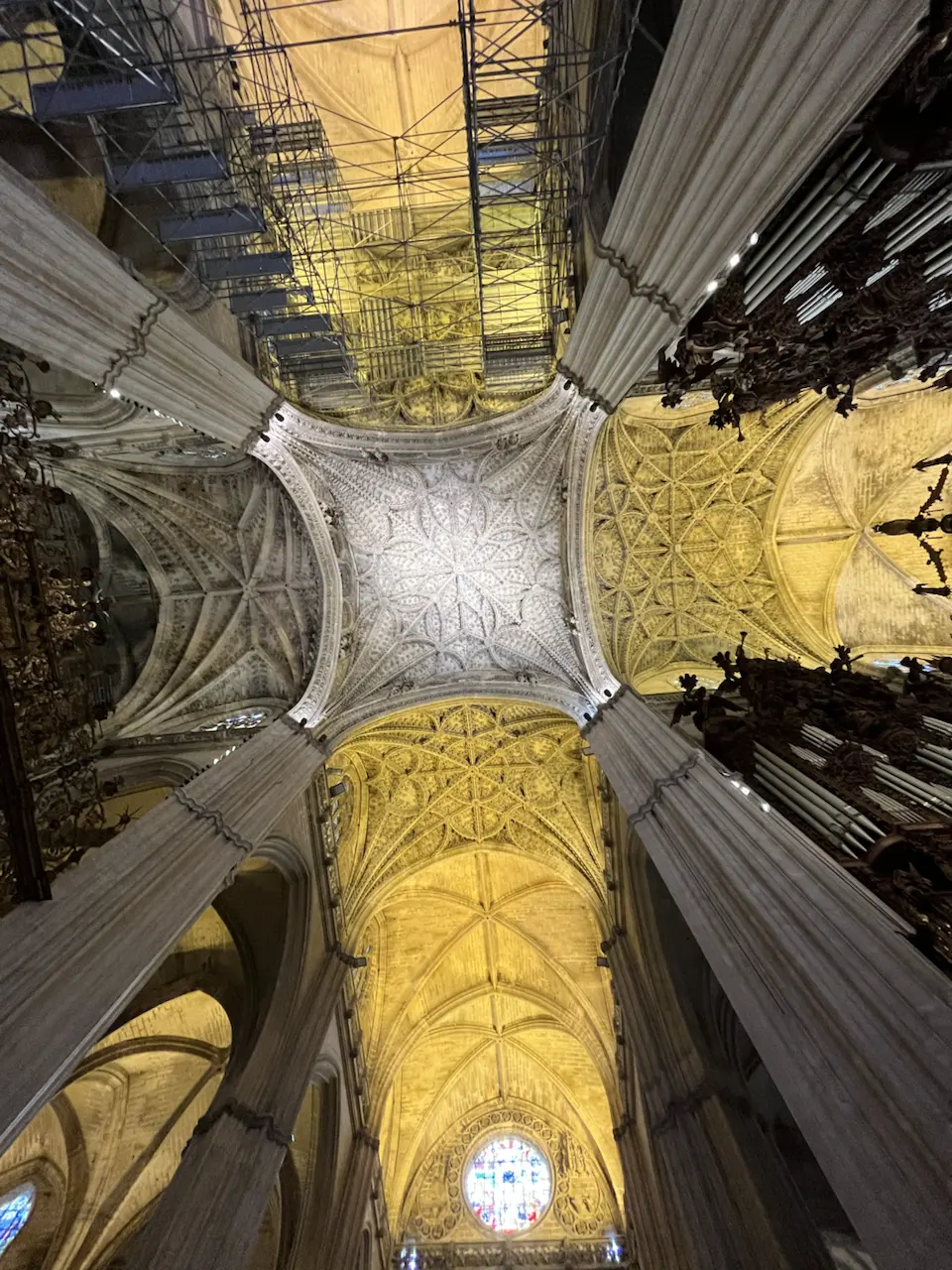 6 Plaza de la Virgen de los Reyes