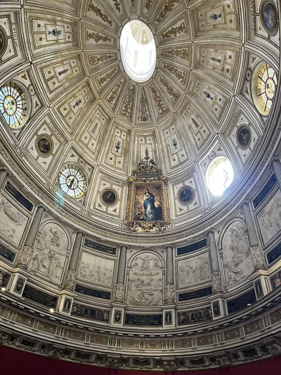 6 Plaza de la Virgen de los Reyes