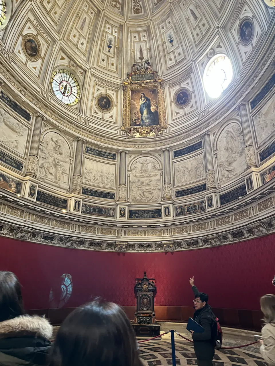 6 Plaza de la Virgen de los Reyes