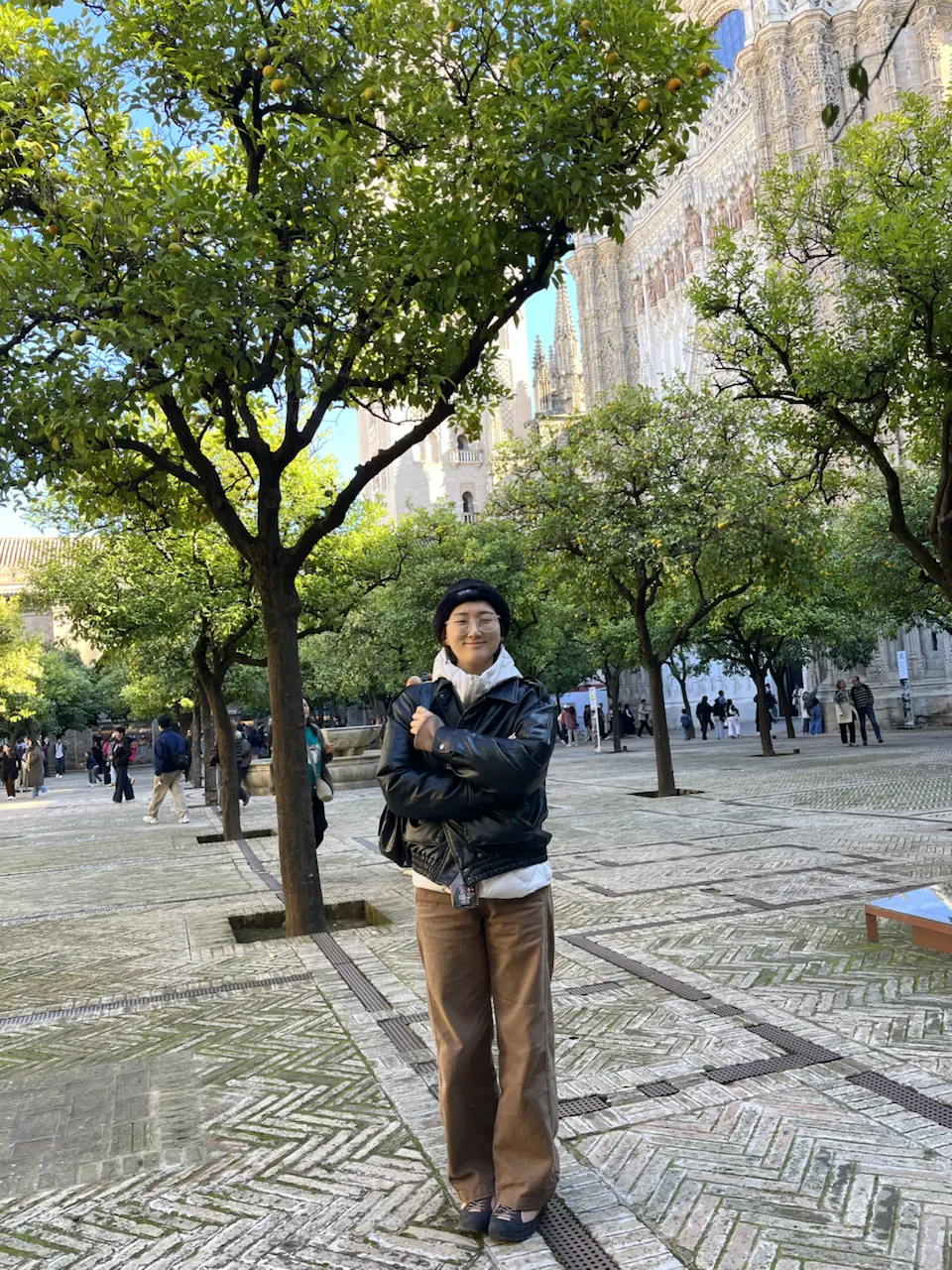 6 Plaza de la Virgen de los Reyes