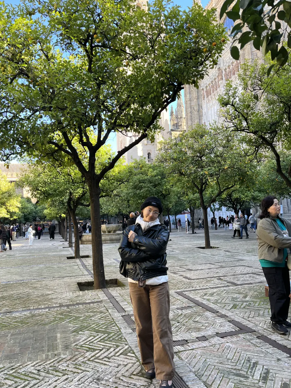 6 Plaza de la Virgen de los Reyes