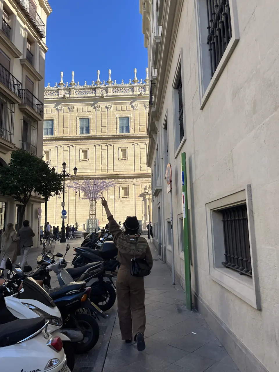 6 Plaza de la Virgen de los Reyes