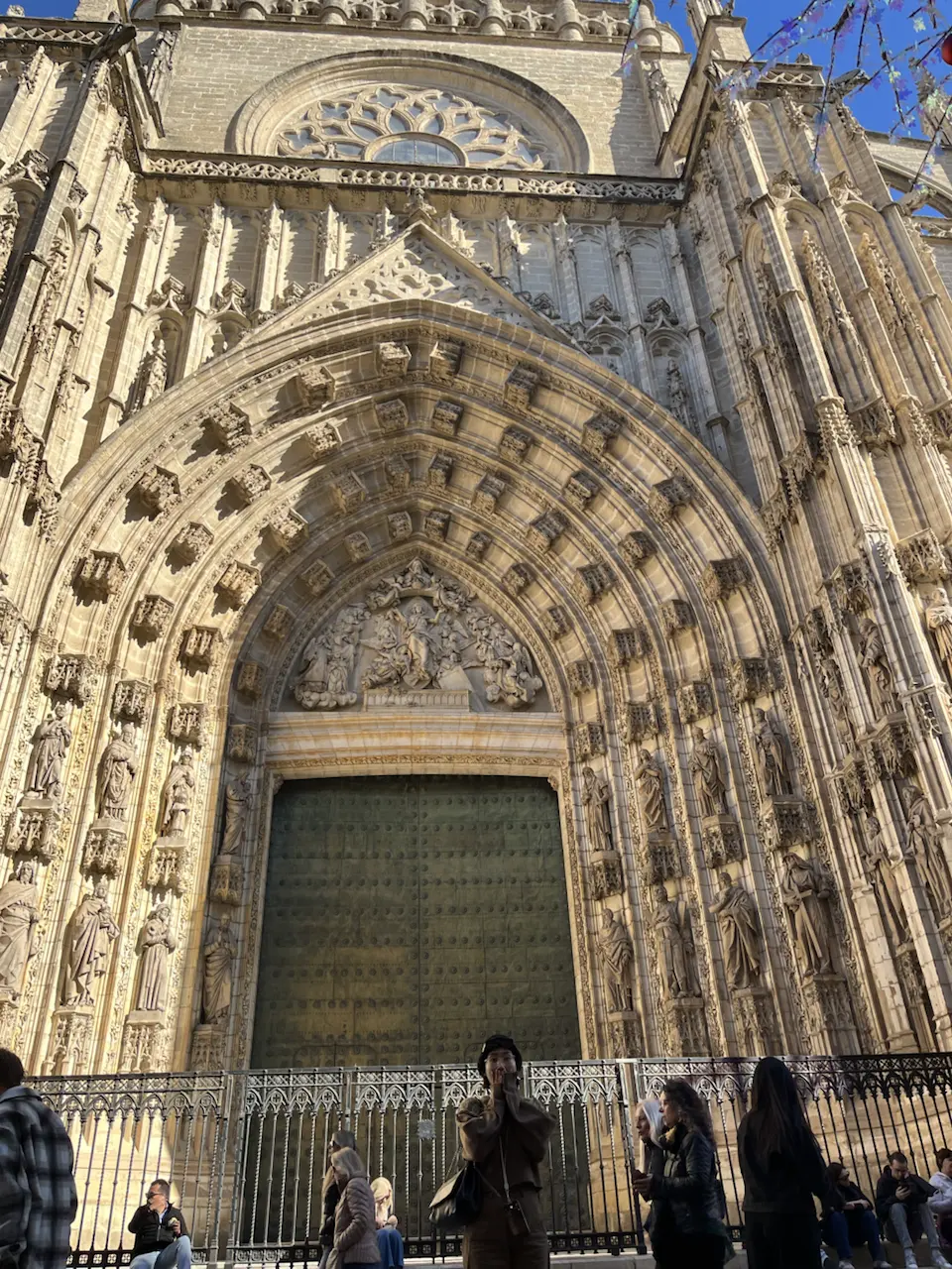 6 Plaza de la Virgen de los Reyes