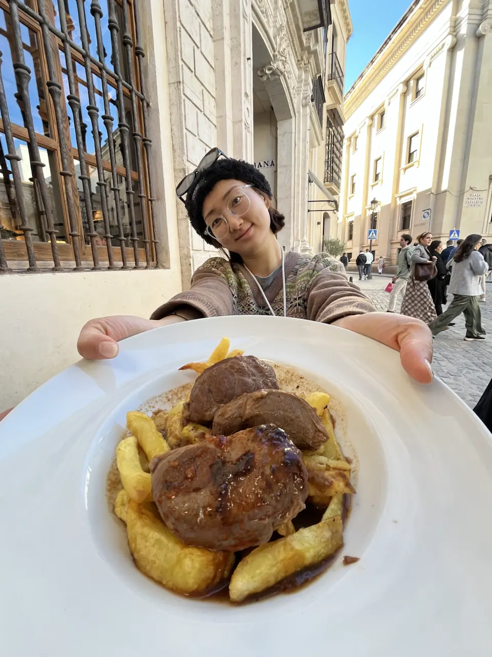 6 Plaza de la Virgen de los Reyes