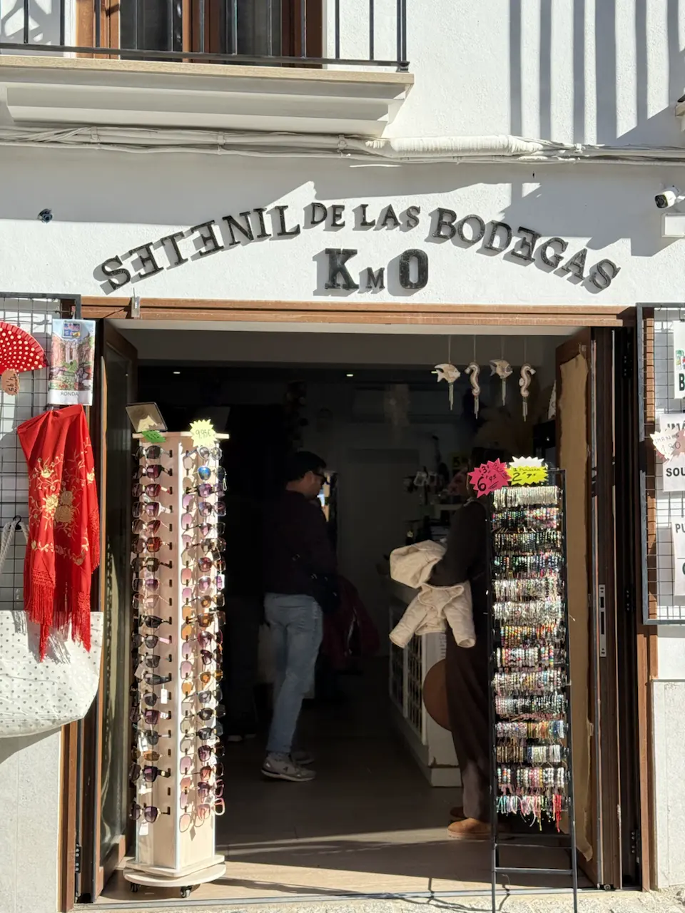 27 Calle Cuevas de la Sombra